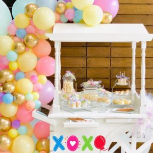 Sweet balloon garland